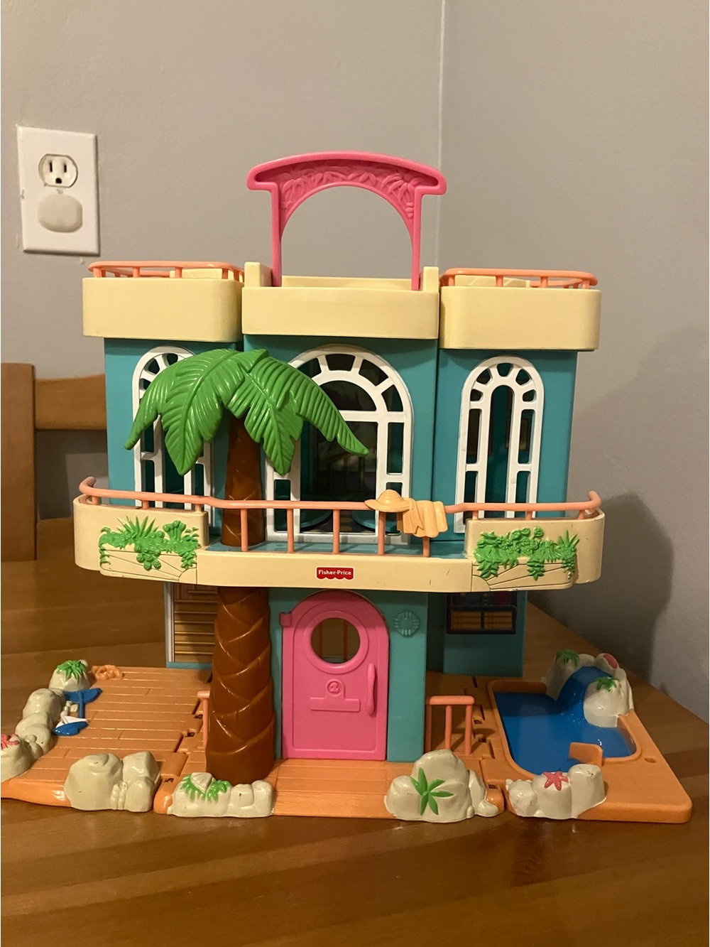 Vintage Fisher-Price Sweet Streets Beach House Playset